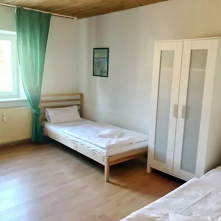 Apartment Sunnyhome Ferienwohnung Am Regen *